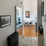 Monolocale Con Vista Su Milano