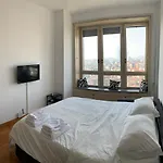 Monolocale Con Vista Su Milano