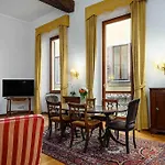 Piazza Duomo - Antico Appartamento Dell\'800