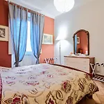 Xenia Apartments - Elegant Flat In The Center Of Milan
