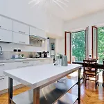 Joivy Fabulous 1-Bedroom Flat With Terrace Next To Park