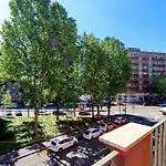 Joivy Fabulous 1-Bedroom Flat With Terrace Next To Park