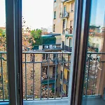 Adelaide Central Apartment