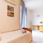 Alessia\'S Flat- Darsena Porta Genova M2
