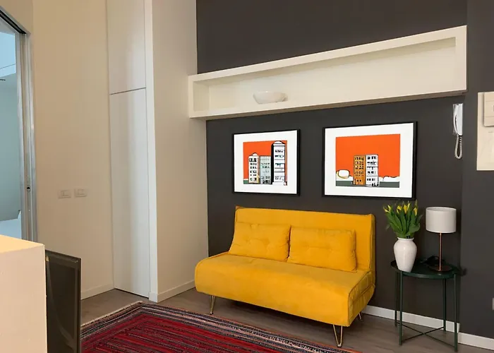 Vfh Bellotti Downtown Apartment