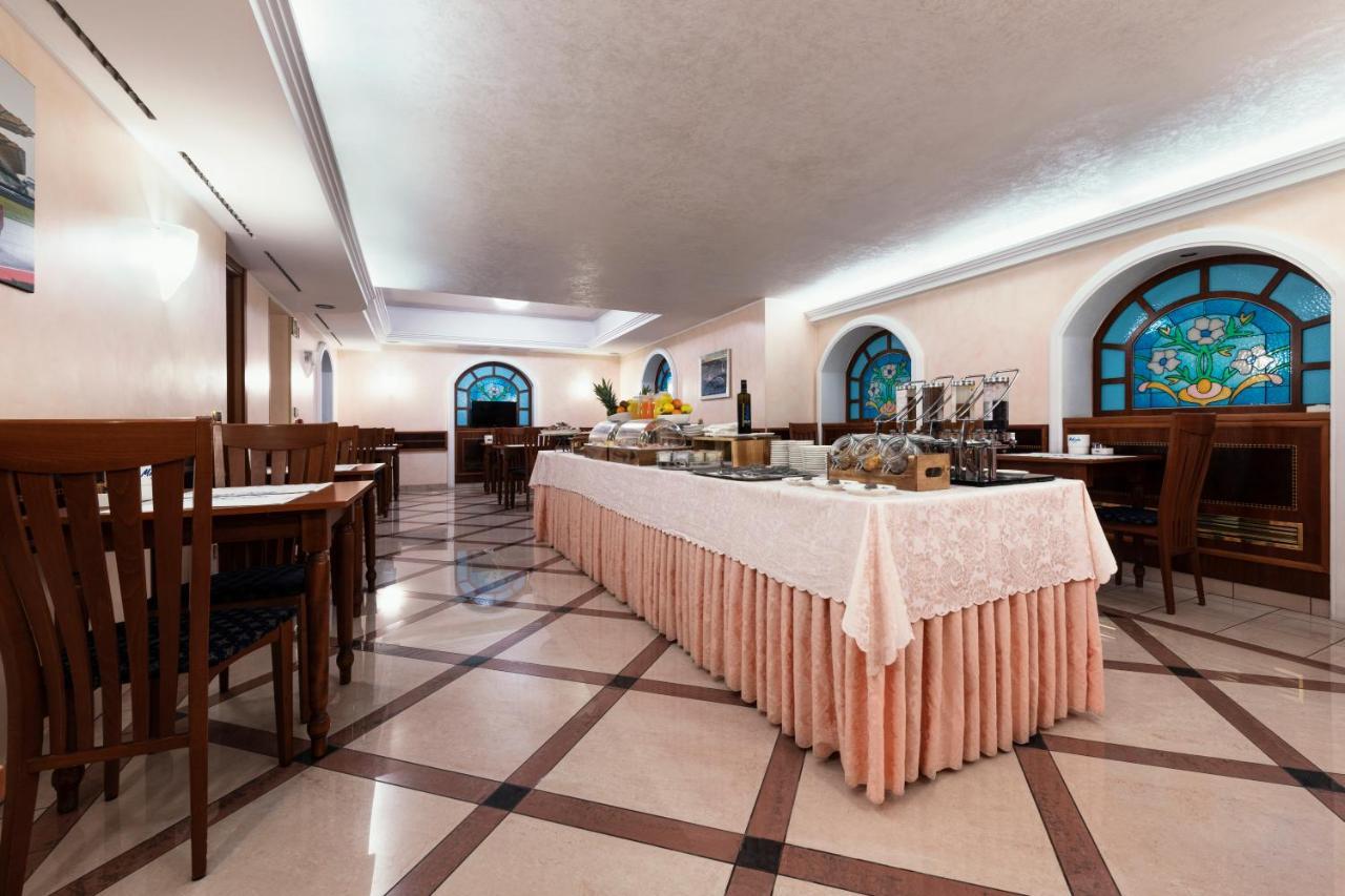 Mokinba Montebianco Hotel Milão
