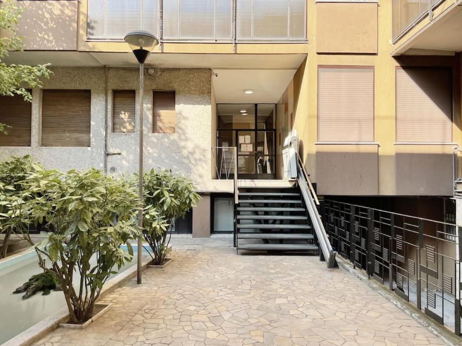 Orea Spiti- Modern Mantegna Arco Della Pace District Apartamento Milão
