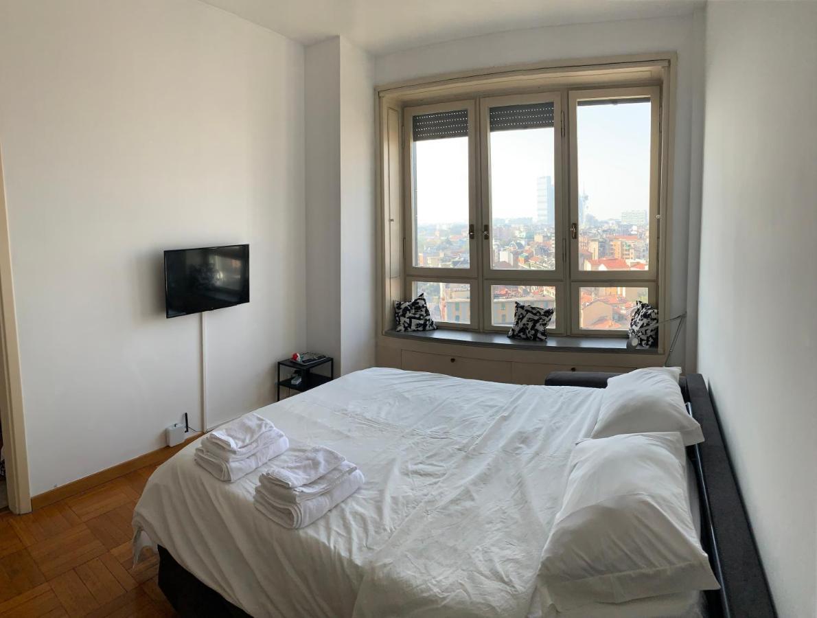 Monolocale Con Vista Su Apartamento Milão