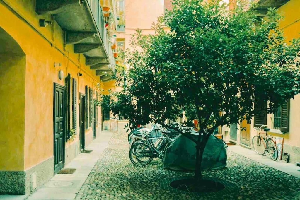 Casa Navi - Typical House By Navigli * Mailand