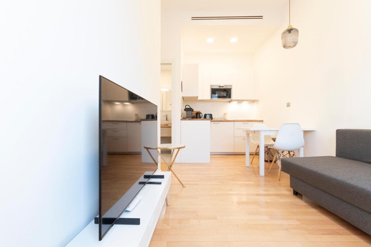 Arena Apartment