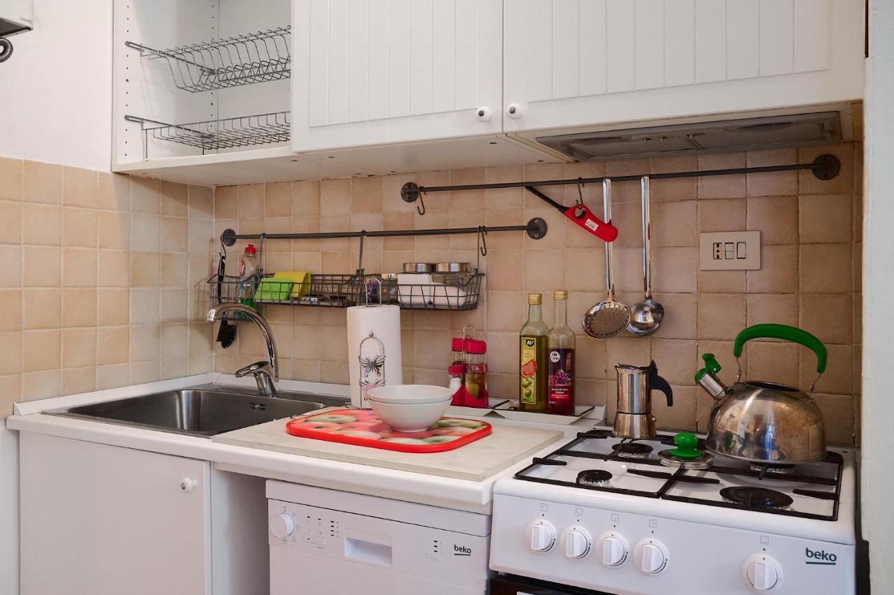 Apartment Xenia - Elegant Flat In The Center Of Milan