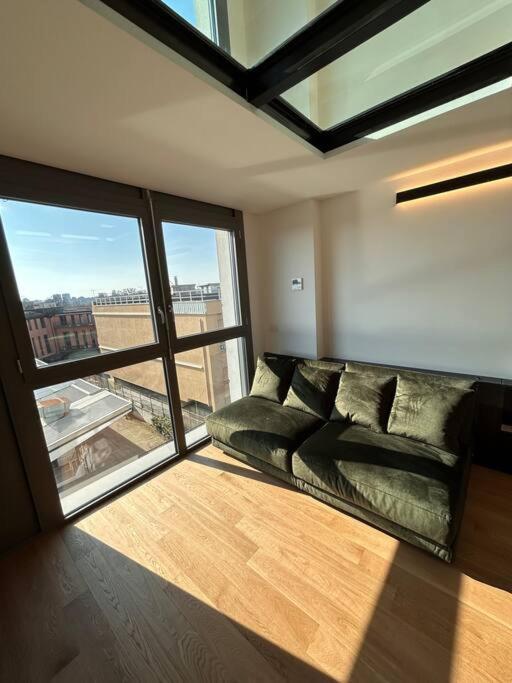 Elegante Loft A Apartment Milan