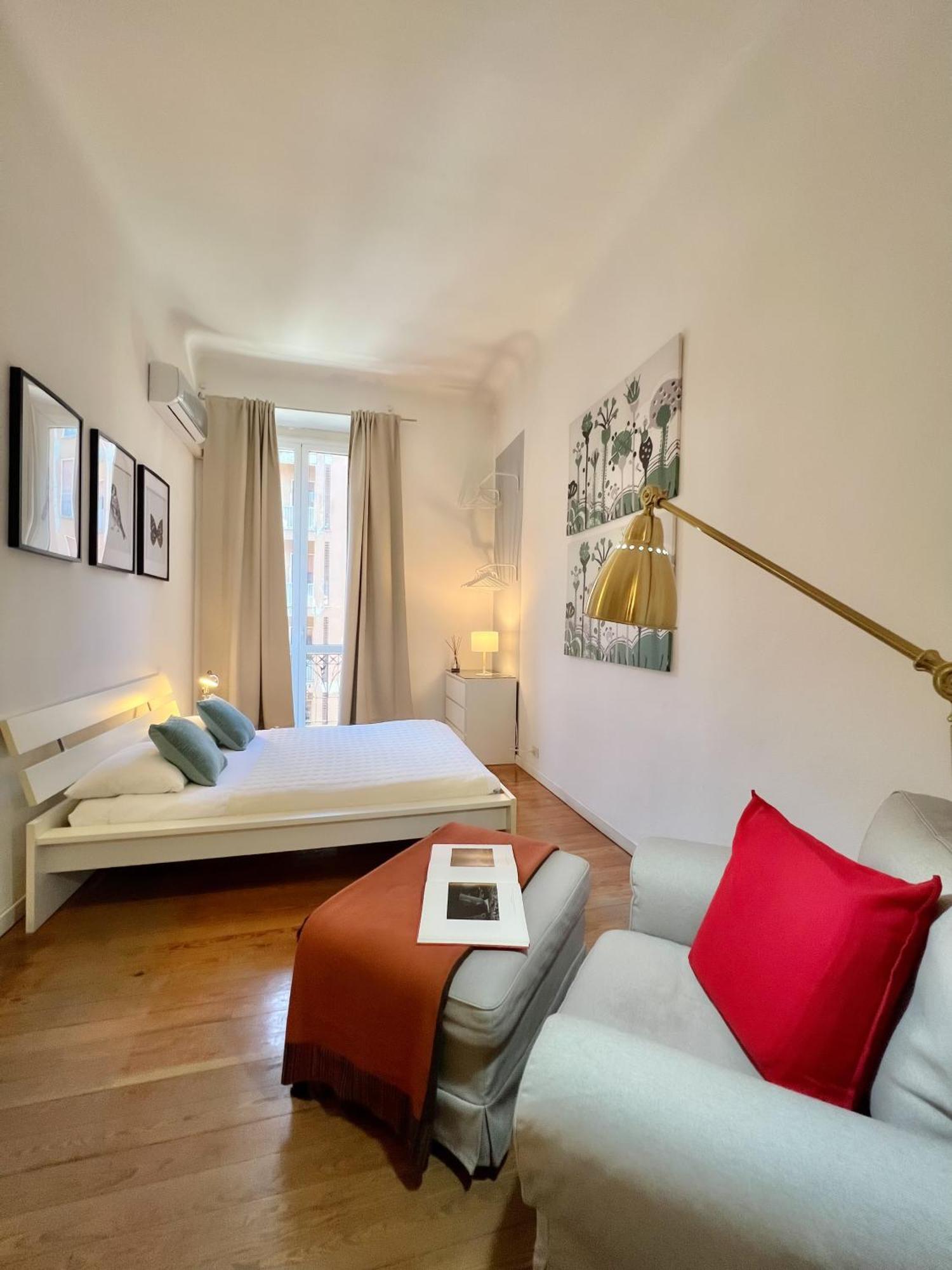 Comecasa 2 Bedrooms In Via Curtatone Apartamento Milão