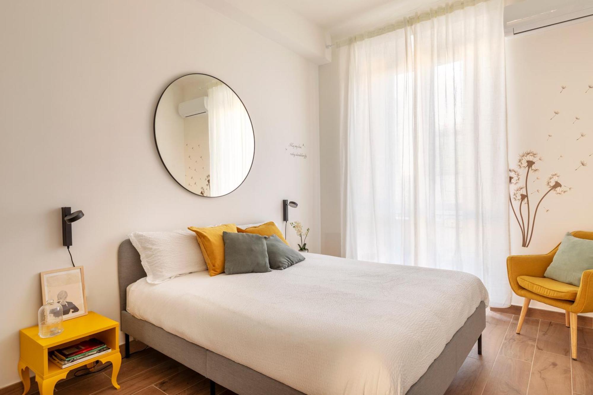 The House Of Dandelions - Duomo In 15min By Metro M3 Apartment *