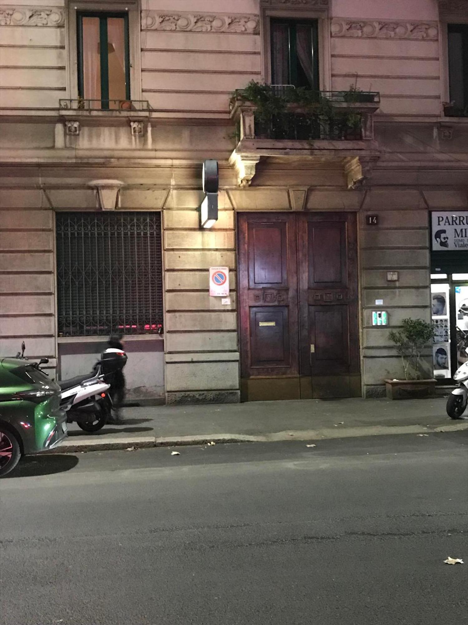 Apartment The House Of Dandelions - Duomo In 15min By Metro M3 Mailand
