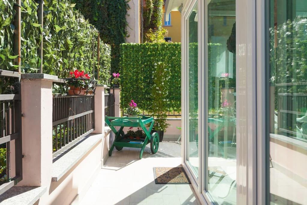 Elegant Triplex Townhouse With Luxe Terrace Apartamento *