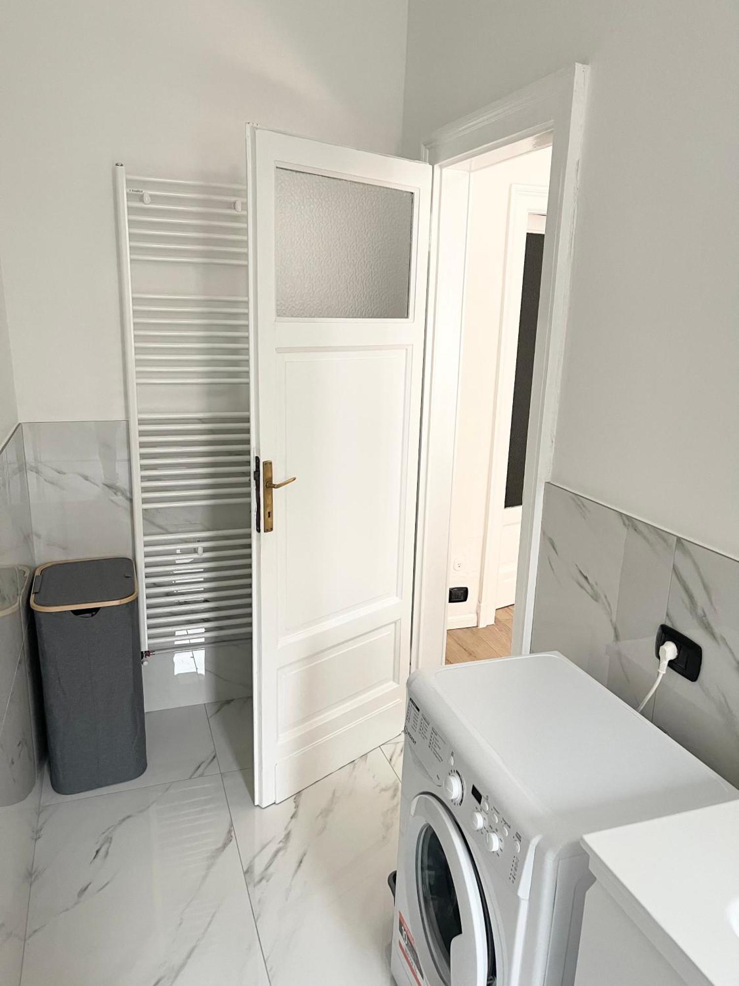 Apartamento Ampio Bilocale Zona Navigli *