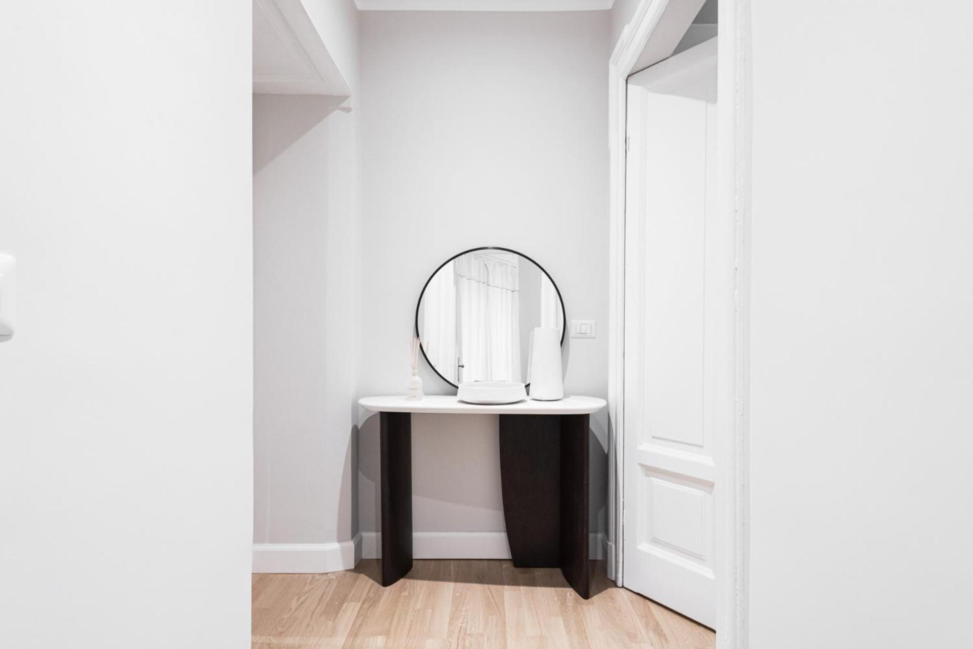 Easylife - Dimora Con Balcone In Porta Vittoria Apartment