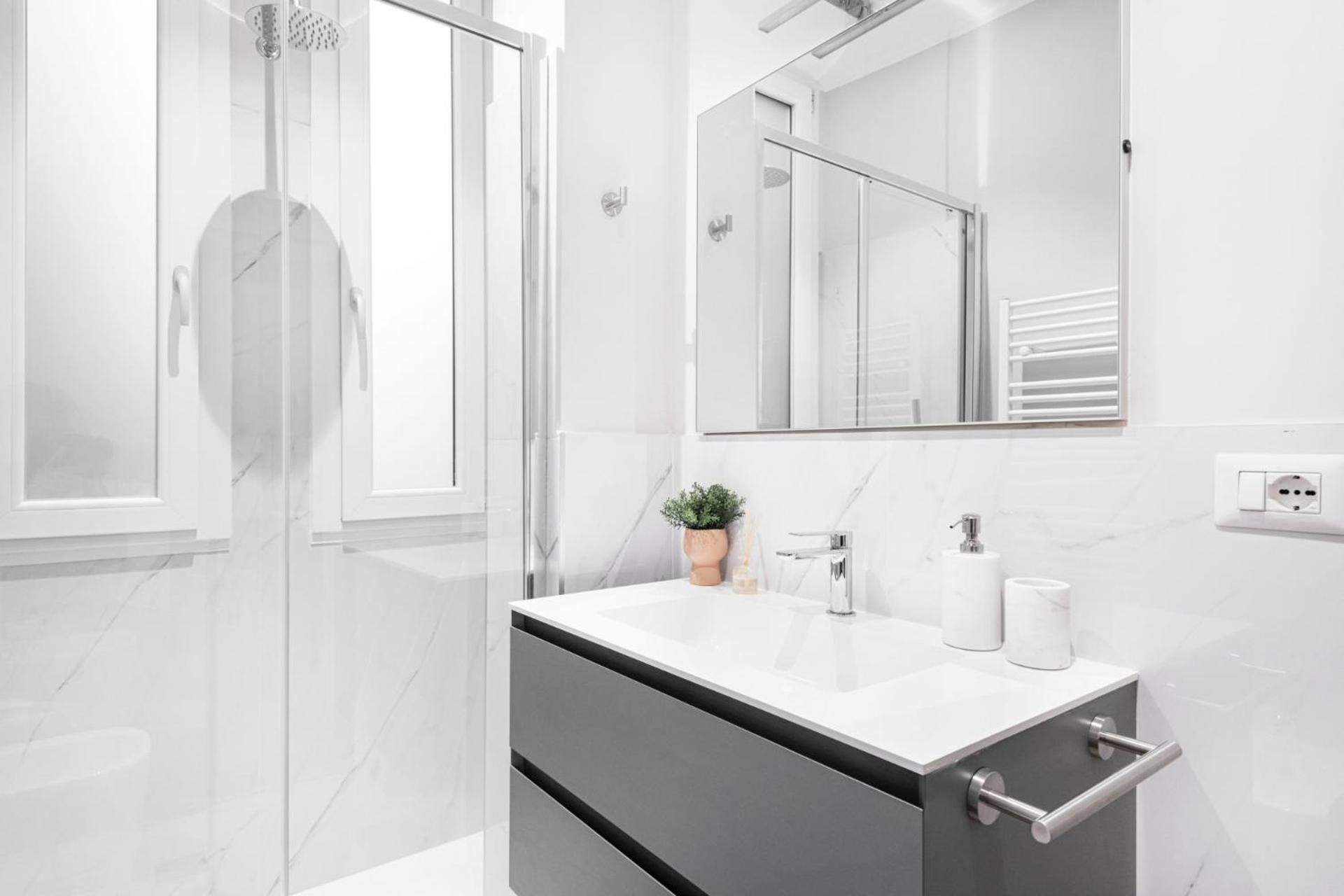 Apartment Easylife - Dimora Con Balcone In Porta Vittoria *