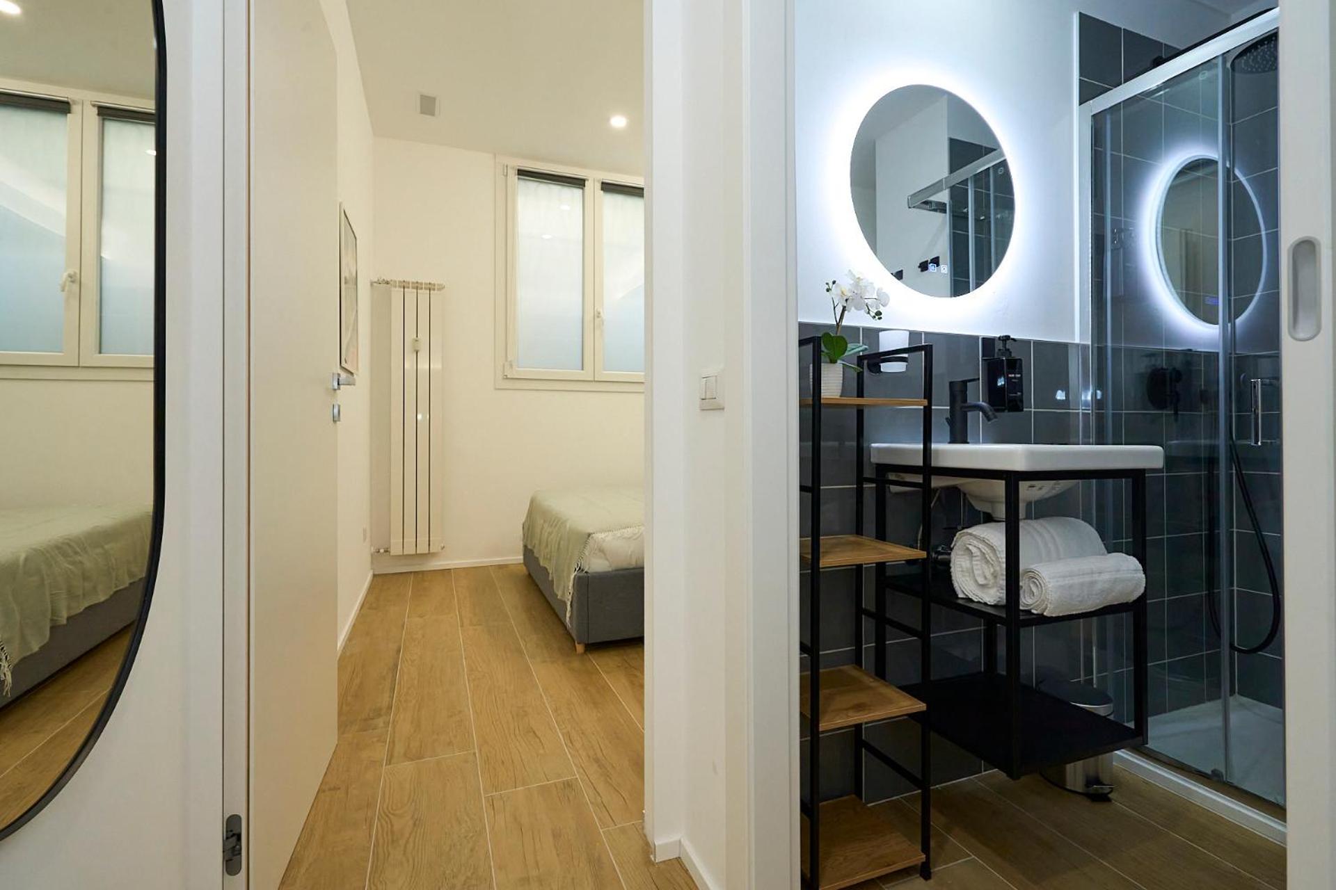 Duomo 10 Min - Cozy With Netflix & Wifi Apartment