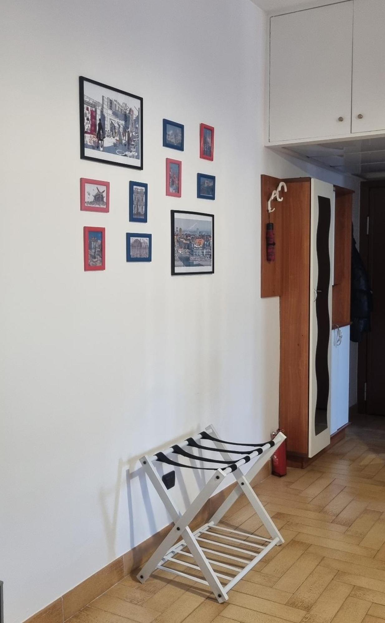 Apartment Metro
