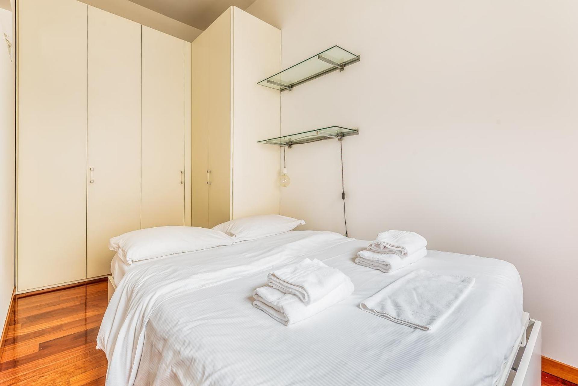 Brand New Centrale Via Soperga- 2pax- Wifi Apartment Mailand