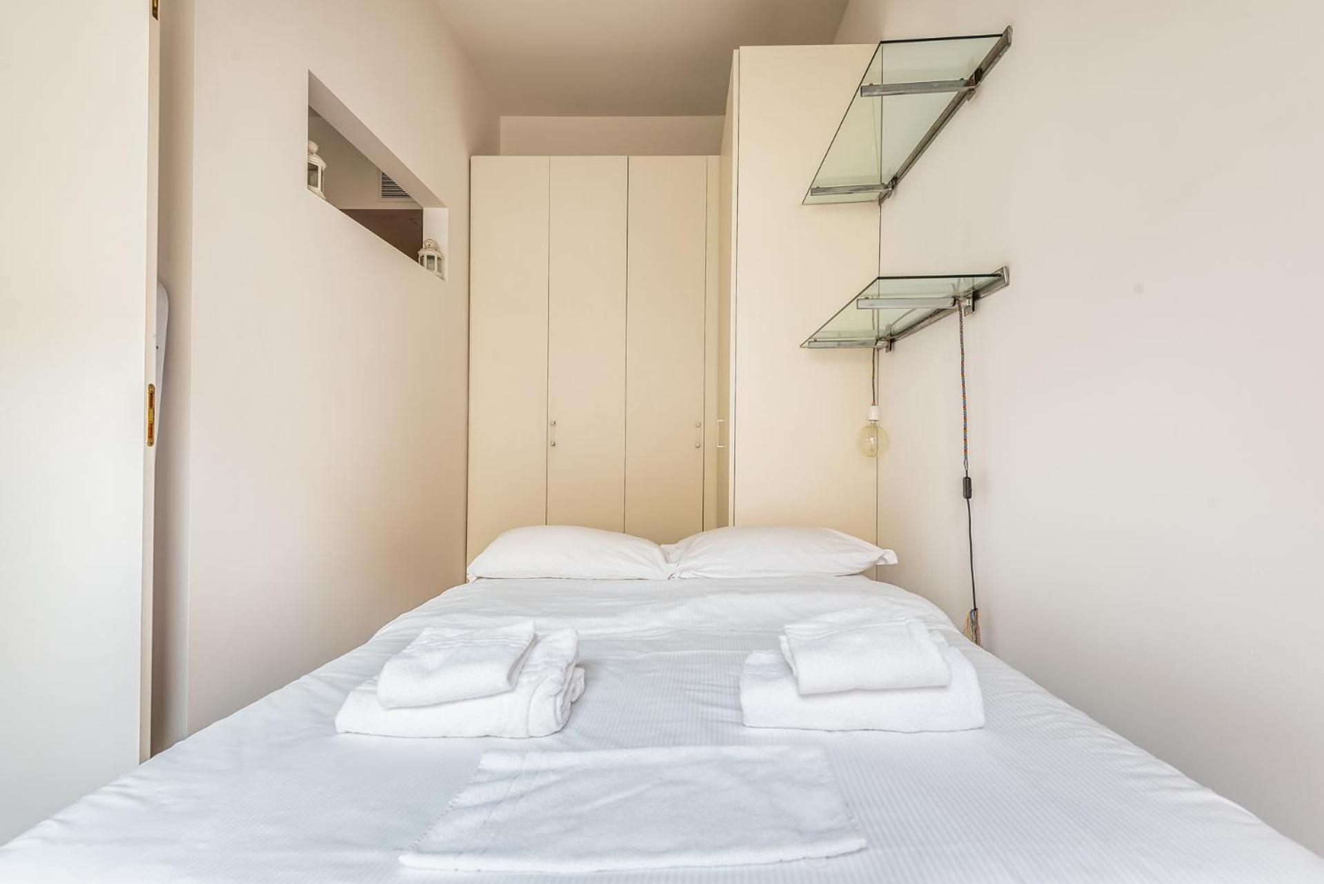 Brand New Centrale Via Soperga- 2pax- Wifi Apartment