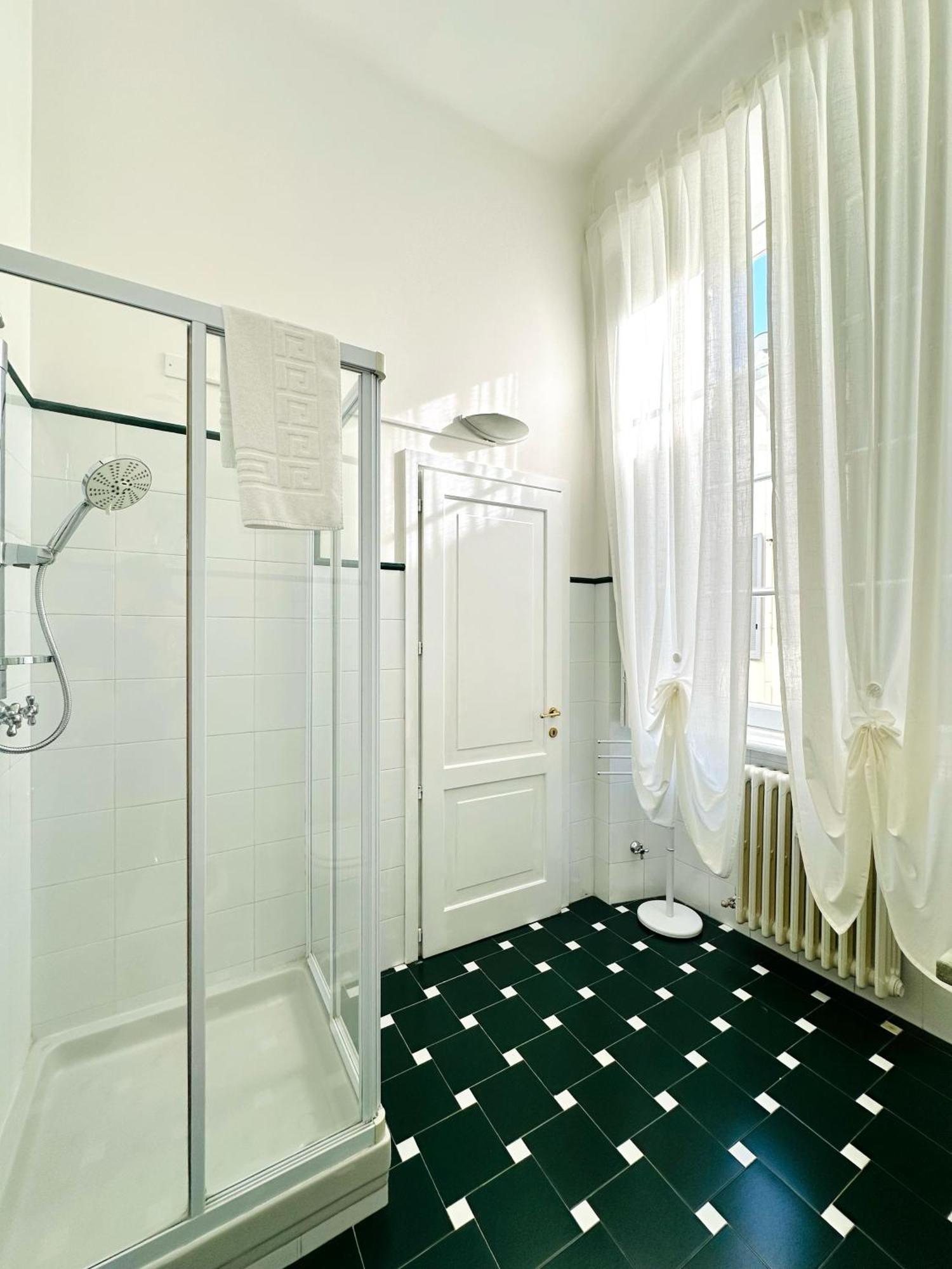 Nerino House, Elegante E Tranquillo A 5 Minuti Dal Duomo Apartment Mailand