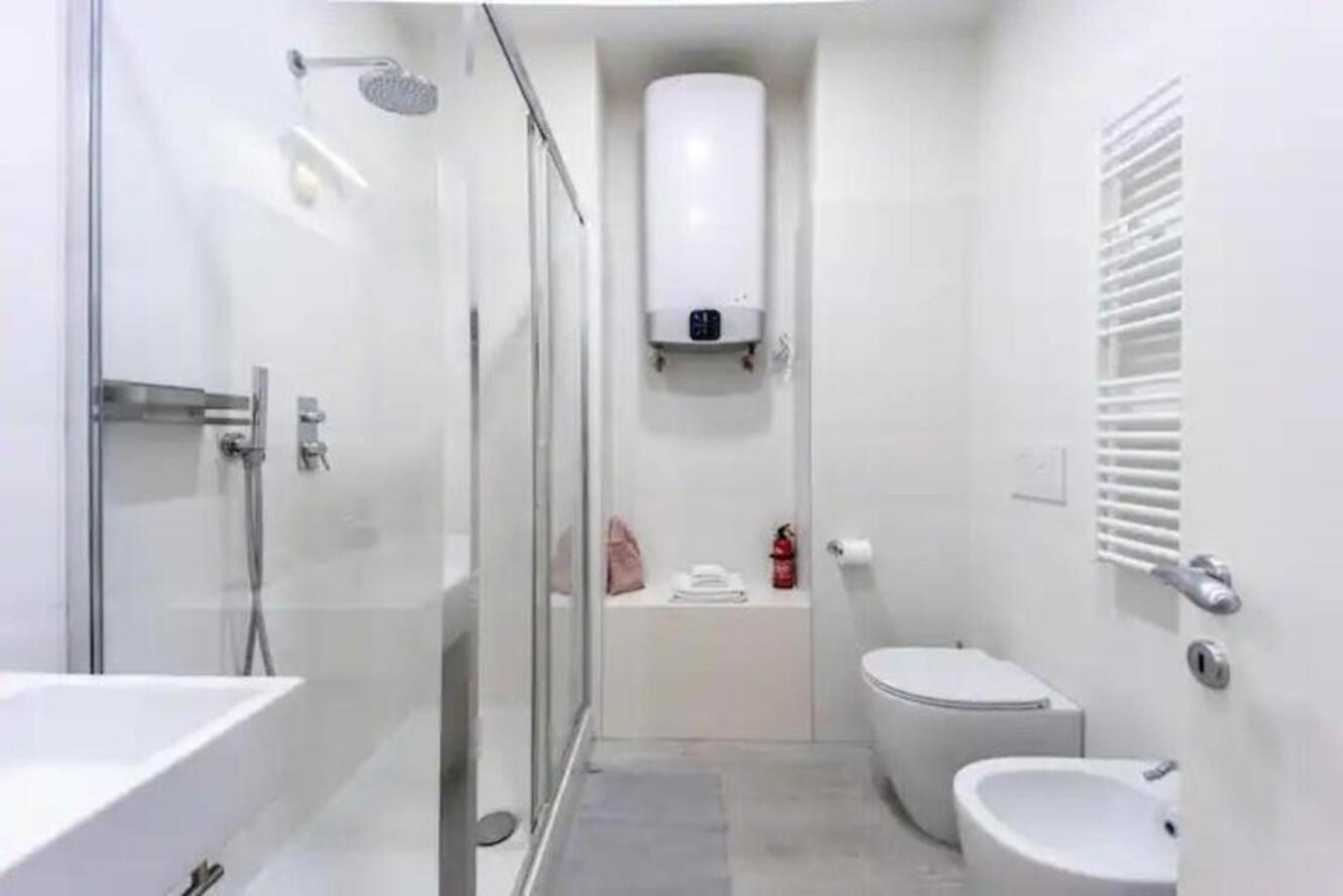Apartment Duomo-garibaldi-isolaself Checkin & Free Parking *