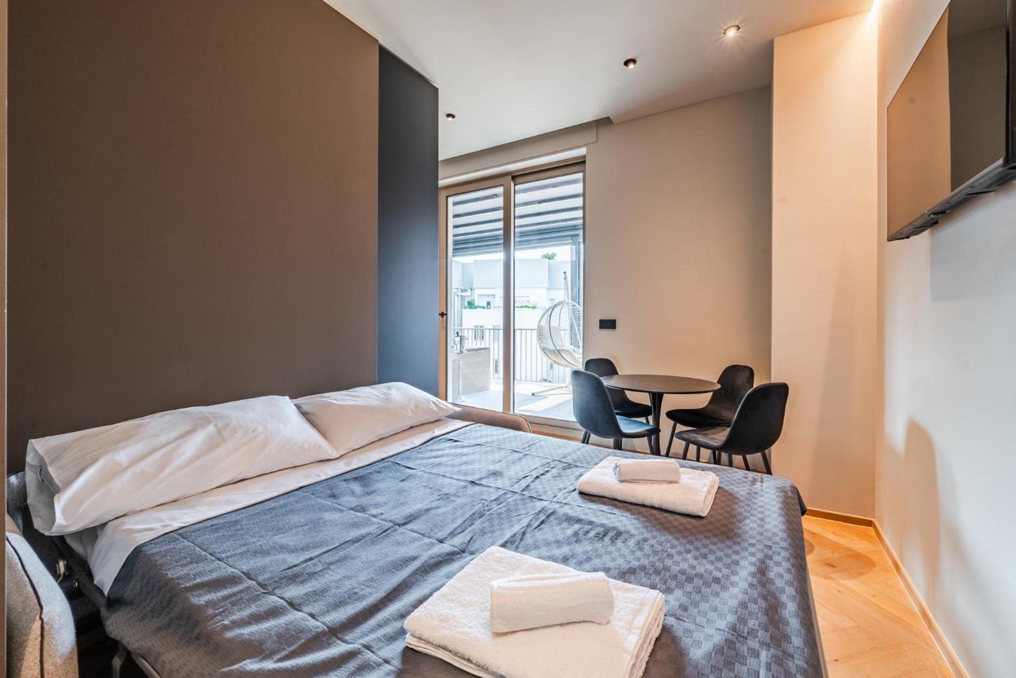 Terrazza Con Jacuzzi E Vista Iconica Sul Duomo Apartamento