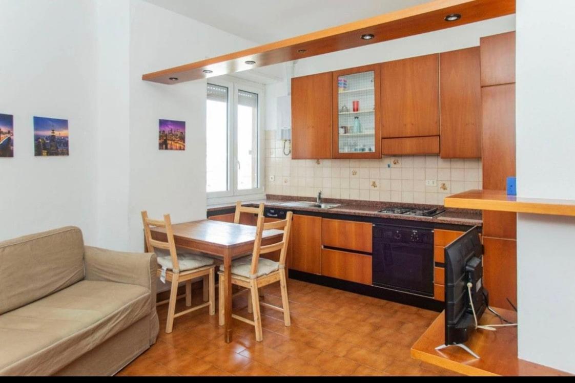 Apartment Viale Monza Mailand