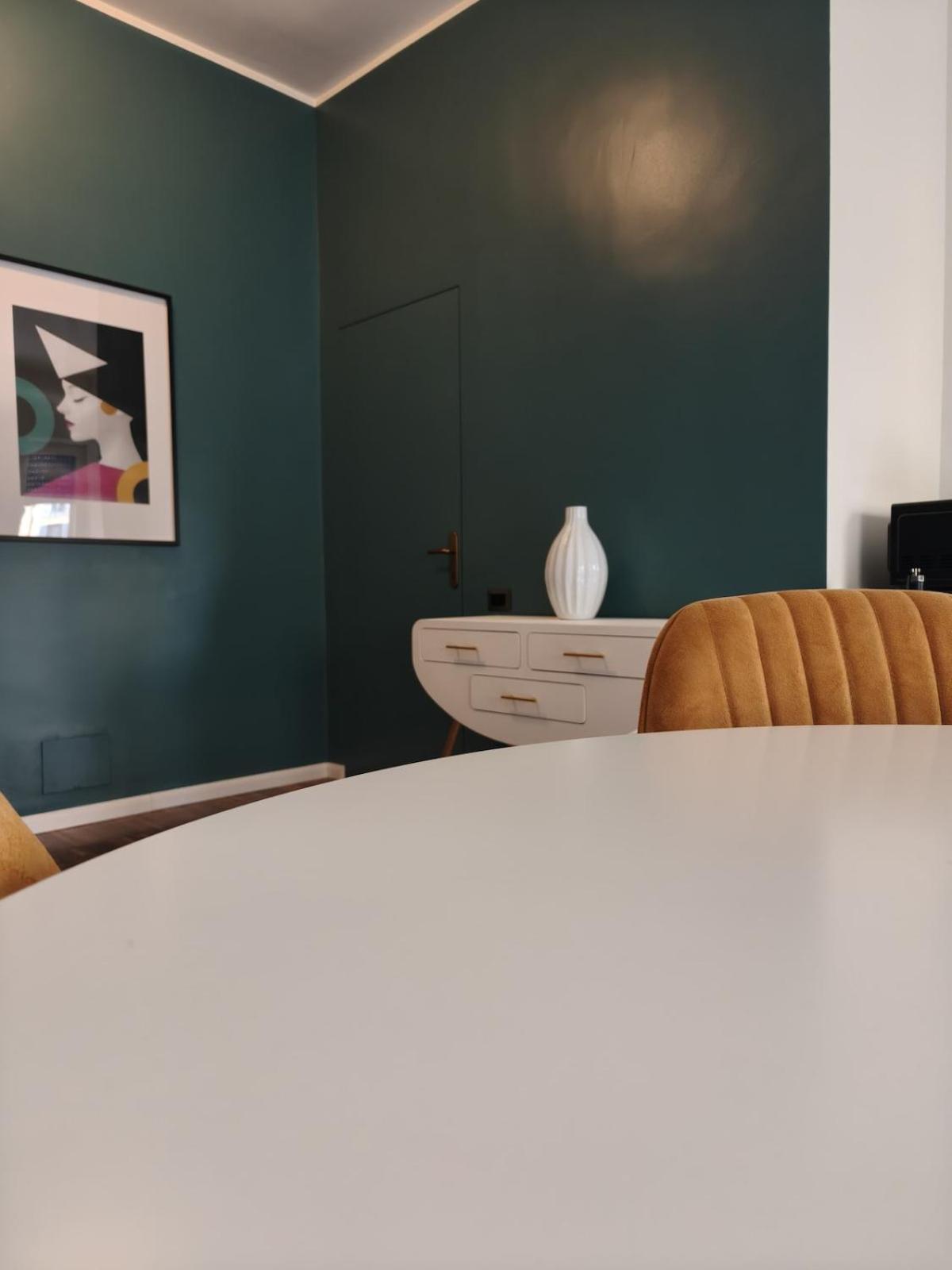 Center Navigli Renewed With Ac, Wifi 800mbits, Metro Link To Airport And Station Apartamento