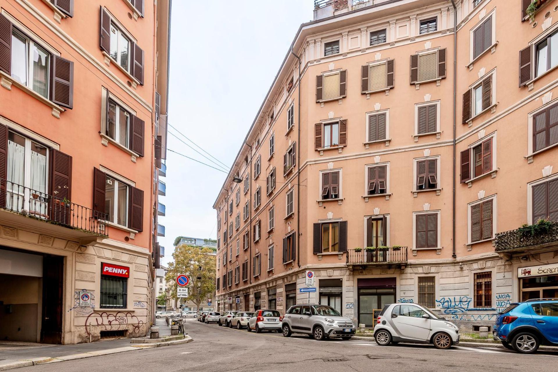 Stayeasy Pop Art Moscova - Brera & Downtown Walking Apartment