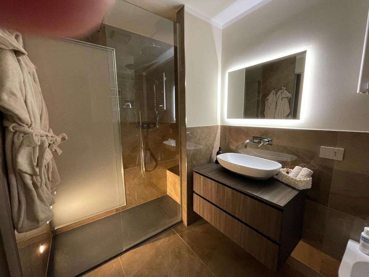 San Babila Prestigiosa Apartment Mailand