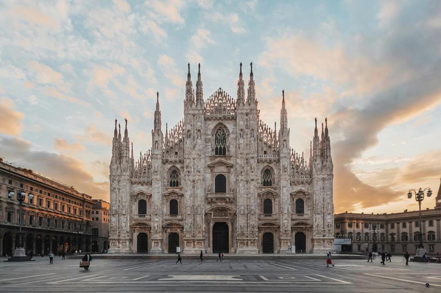 Apartamento Duomo 15' - 5' From Station With Wifi And A-c