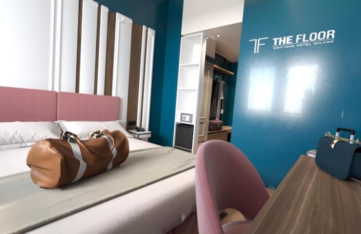 The Floor Hotel 3*