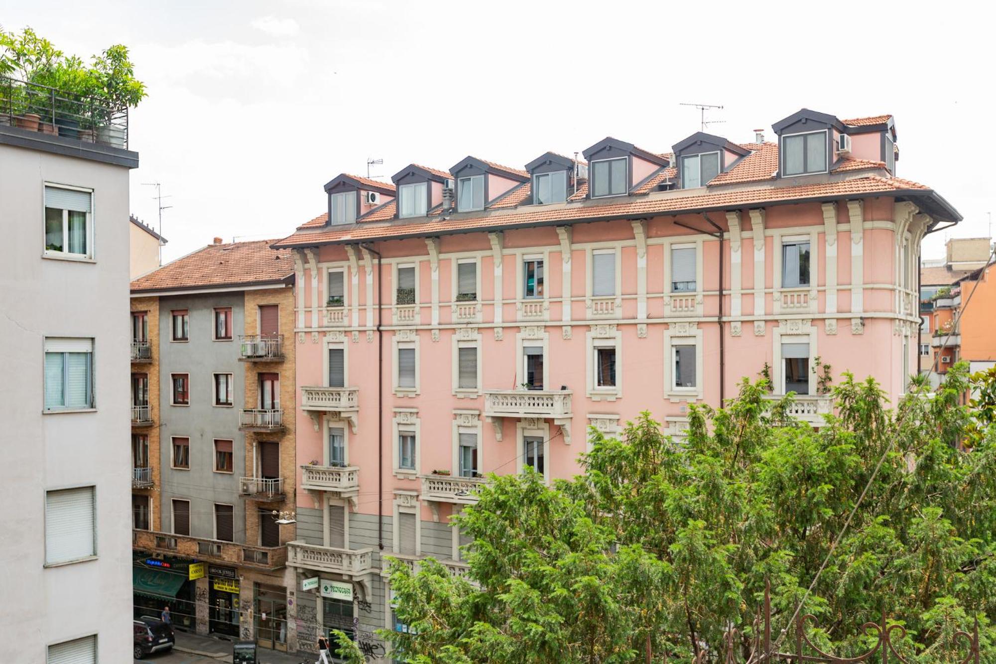 Ingegnoli1 Bright Floor Apartment Mailand