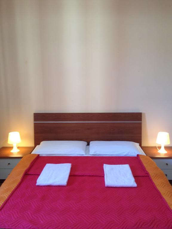 Star San Siro Fiera Albergue *