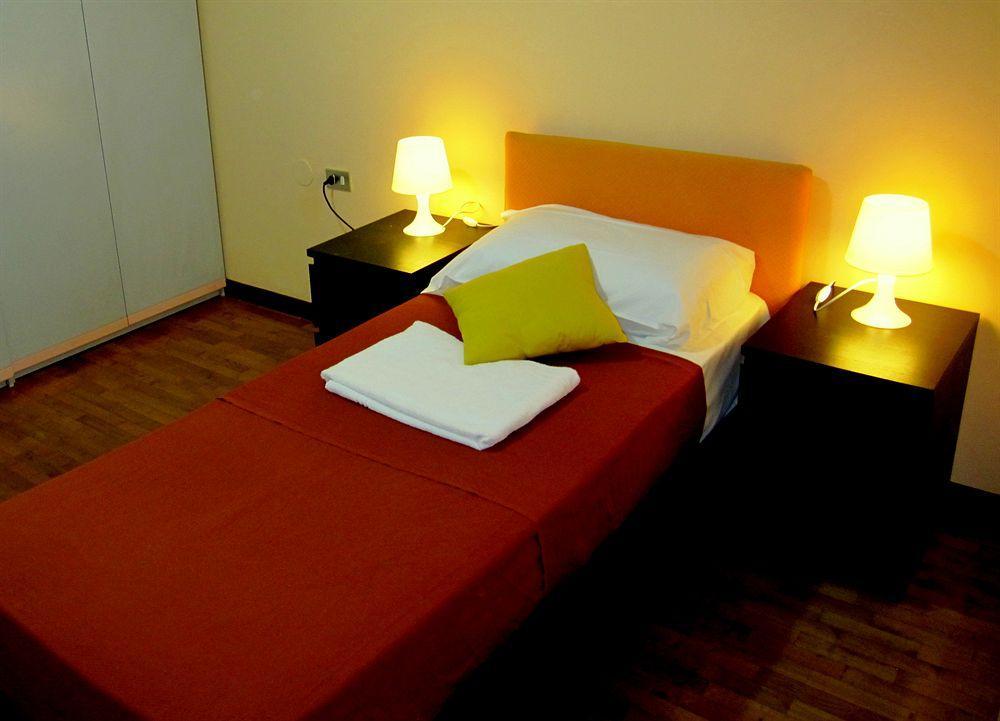 Star San Siro Fiera Albergue