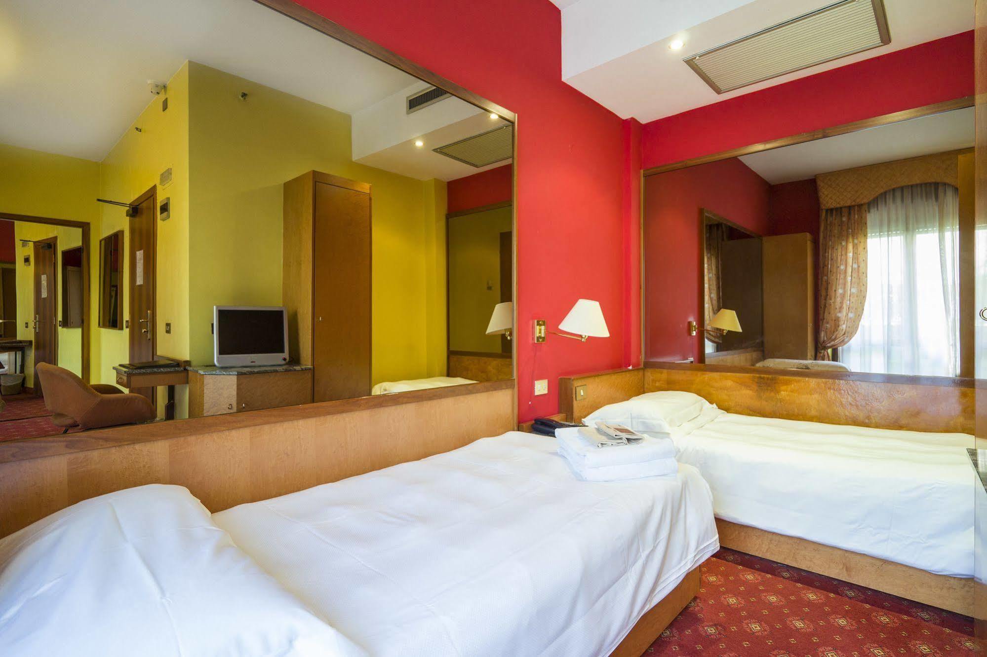 Hotel Carrobbio 4*