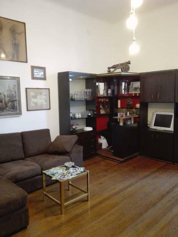 Acomodação com café da manhã  Isola Bi