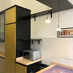 Ampio Bilocale A Milano