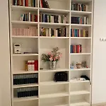 Lovely Apartment In The New Porta Nuova Area