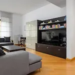 Stylish Condo Garibaldi Sempione 85M2 - Self Check-In