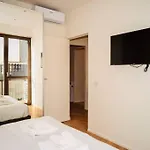 Sky View -Porta Nuova- Appartamento 7 Con Terrazzo