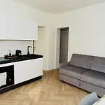 Sky View -Porta Nuova- Appartamento 7 Con Terrazzo