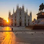 City Life House-Red San Siro & Duomo