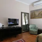 Large And Elegant Apartment In Missori Duomo
