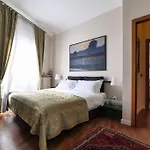 Large And Elegant Apartment In Missori Duomo