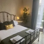 Ambra Boutique Hotel